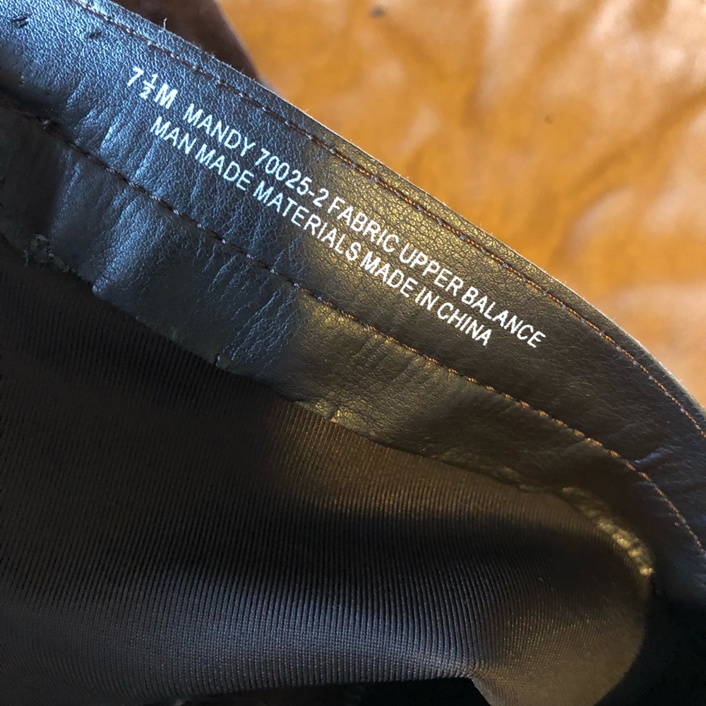 Boots - Picture 3 of 3